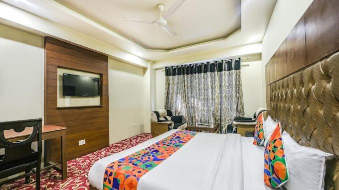 Hotel Neelam Manali Near Volvo Bus Stand Manali Eksteriør bilde