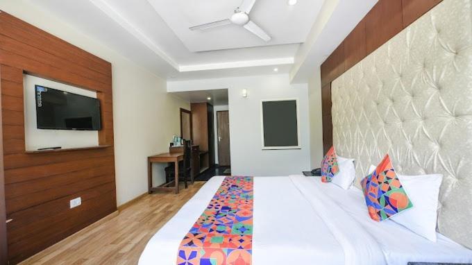 Hotel Neelam Manali Near Volvo Bus Stand Manali Eksteriør bilde