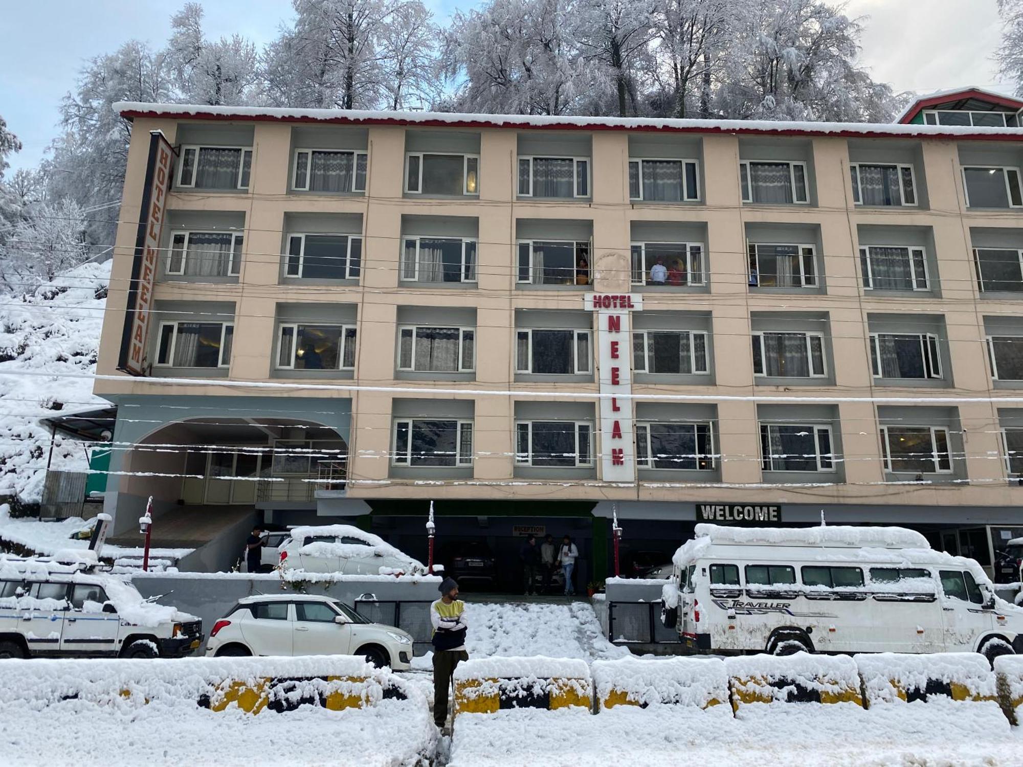 Hotel Neelam Manali Near Volvo Bus Stand Manali Eksteriør bilde